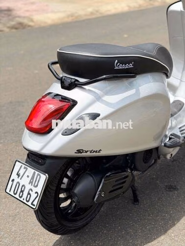 Chính chủ phố VESPA_UP_LED - Màu cực đẹp