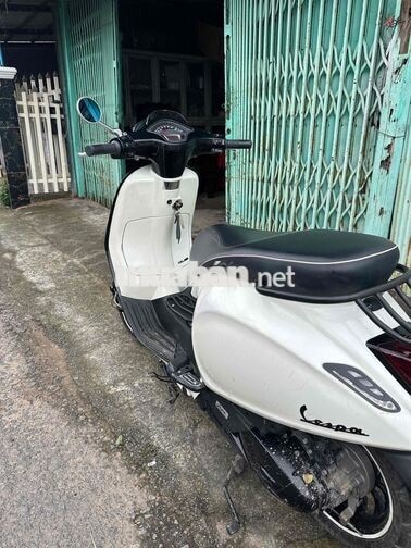 Piaggio Vespa Sprint 2018 iGet Trắng
