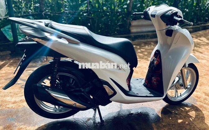 Honda SH 125 Trắng