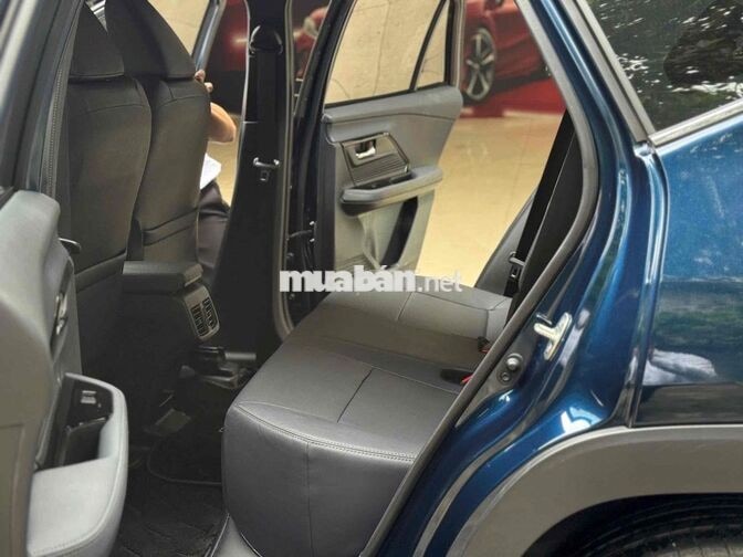 YARIS CROSS 2025 - xe tại hãng (GIÁ CÒN GIẢM)