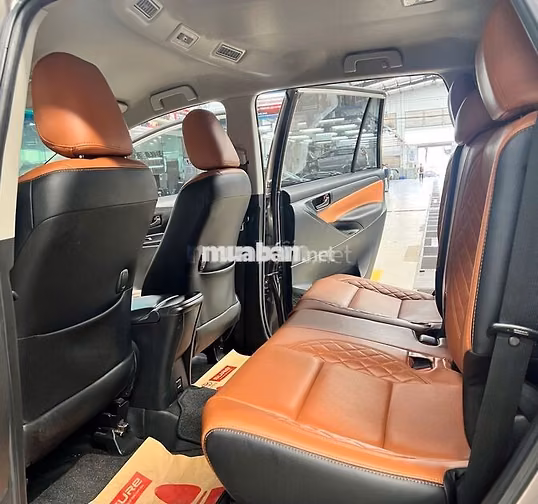 Innova 2.0E 2022 Đồng Ánh Kim - Chính hãng Toyota