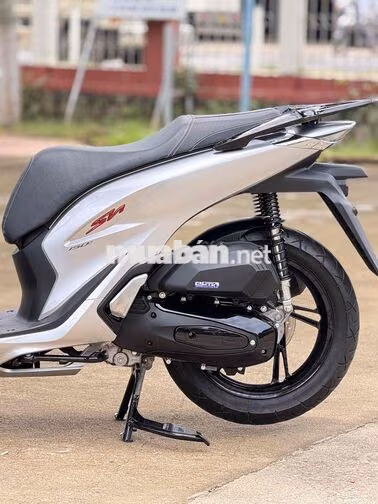 Honda SH 150i Bạc Porsche 11.000 km
