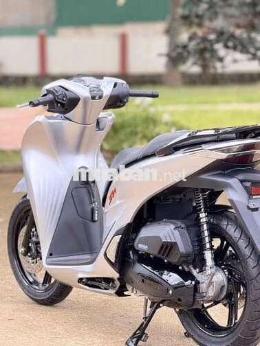 Honda SH 150i Bạc Porsche 11.000 km