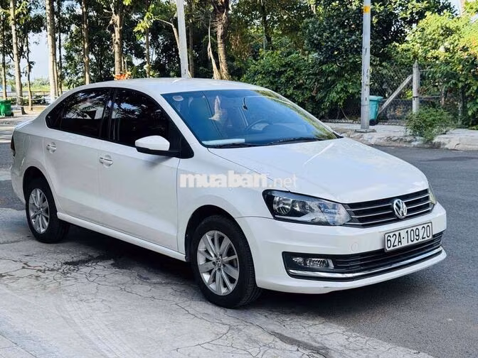 Volkswagen Polo 2018 Trắng 60000 km