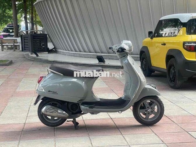 Piaggio Vespa 125 ie Xám xi măng