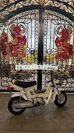 Honda Chaly 50cc Trắng