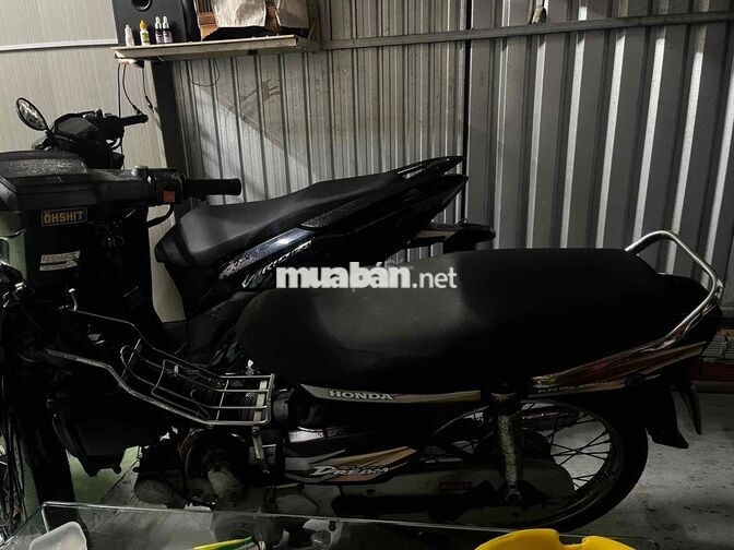 Honda Dream cũ màu Đen