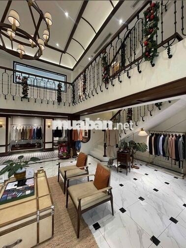 MẶT TIỀN 9M ĐỐI DIỆN CÔNG TRƯỜNG LAM SƠN TRUNG TÂM THƯƠNG HIỆU QUẬN 1 