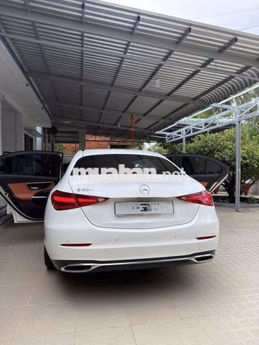 Mercedes C200 Avantgarde plus 2023 Trắng 26793 km