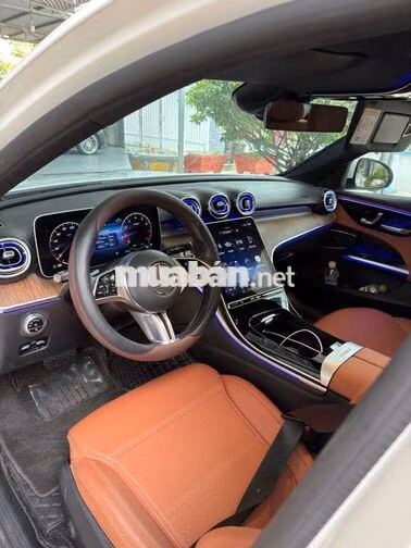 Mercedes C200 Avantgarde plus 2023 Trắng 26793 km