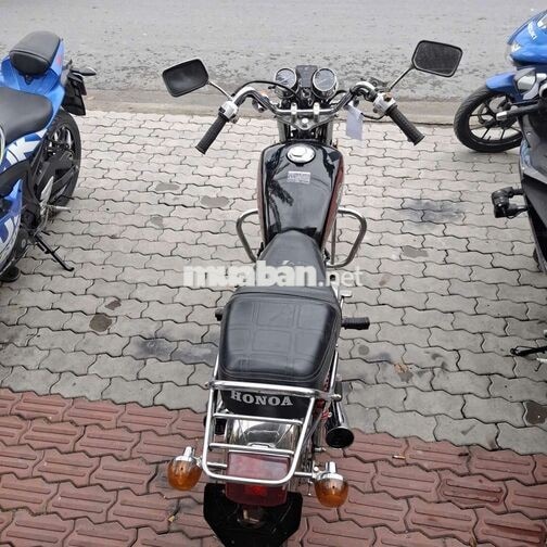 Honda Custom 125 côn tay Đen, Đỏ