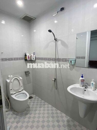 TÌM NAM Ở GHÉP 1-1, NVVP or Sinh Viên 2.5tr/1N