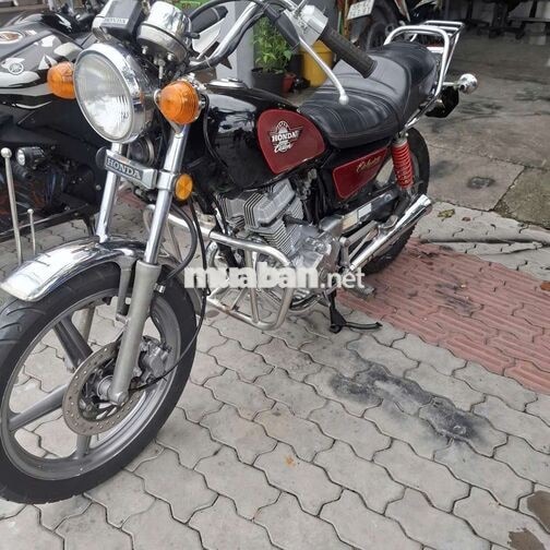 Honda Custom 125 côn tay Đen, Đỏ