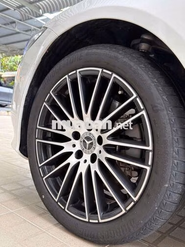 Mercedes C200 Avantgarde plus 2023 Trắng 26793 km