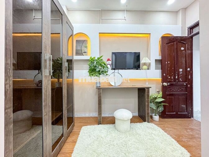 STUDIO mới 100% full NT Ngay đh Bách Khoa , Mở, Trường Đua Phú Thọ,