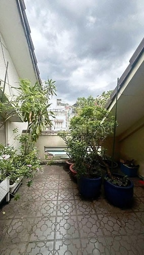 Nhà ngang 8m hiếm mặt tiền Khu BÌnh Phú Quận 6