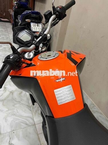 KTM Duke 200cc 2021 Cam đen