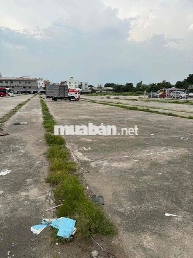 cho thuê 2-3000m2 đất trống 2 MT view sông . giá chỉ 40k/m2