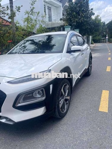 Hyundai Kona Trắng 48.946 km 2.0 đặt biệt