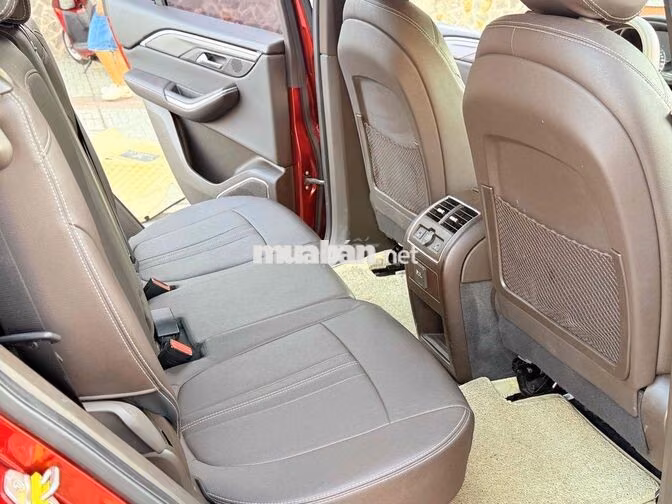 VinFast Lux SA 2.0 Turbo 2019 Base Đỏ 71.000km