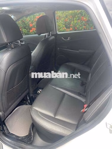 Hyundai Kona Trắng 48.946 km 2.0 đặt biệt
