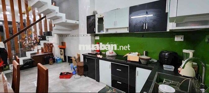 NHÀ TX13. TRỆT 2 LẦU 2PN 2WC. SÂN THƯỢNG. ĐƯỜNG THÔNG