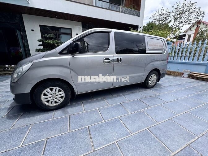 Hyundai Starex 2016 Số sàn Bạc