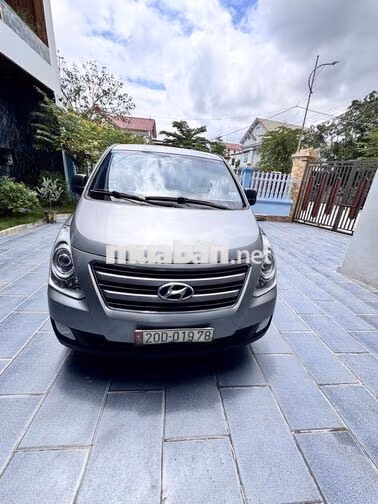 Hyundai Starex 2016 Số sàn Bạc