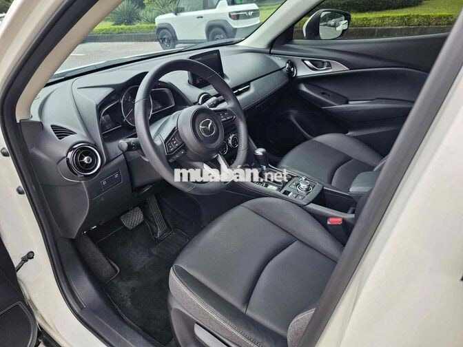 Mazda CX3 Luxury 2025 8000km Trắng