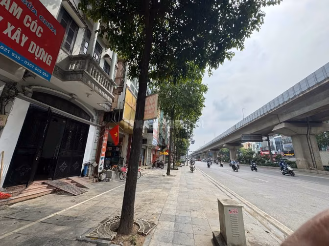 Nhà Tôi Đang Cần Bán Gấp 💥💥💥 ⚡️Siêu phẩm mặt phố Quang Trung 5 tầng