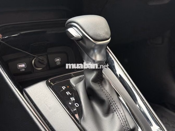 KIA SONET LUXURY 2024 – TRẮNG – ODO 16.000 KM ✅