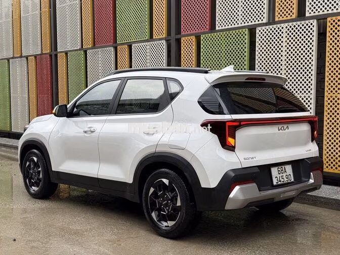 KIA SONET LUXURY 2024 – TRẮNG – ODO 16.000 KM ✅