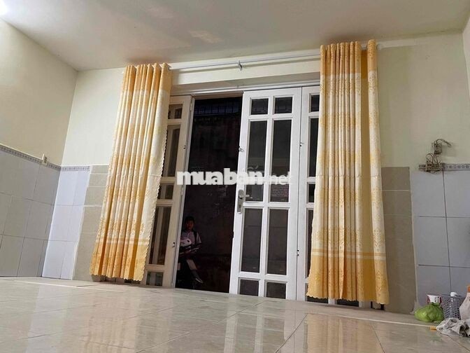 nhà trống dọn vào ỏ trong ngày