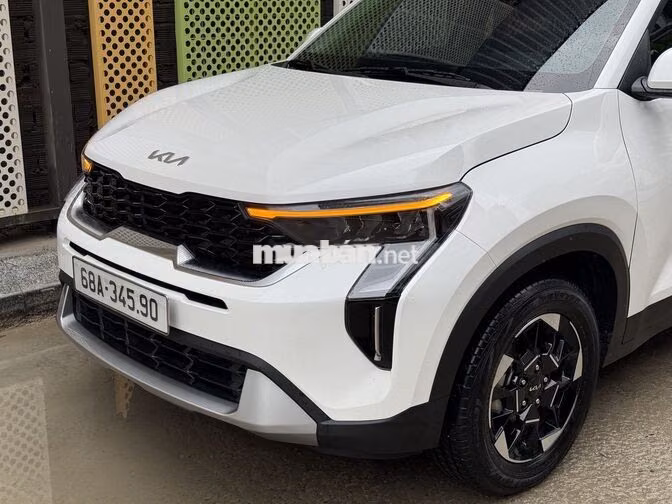 KIA SONET LUXURY 2024 – TRẮNG – ODO 16.000 KM ✅