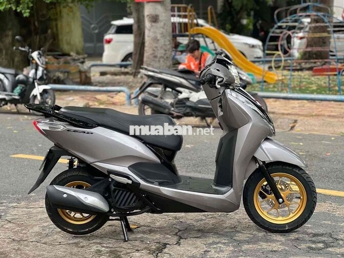 Honda Lead 2021 Bạc Porsche mâm vàng mạnh mẽ