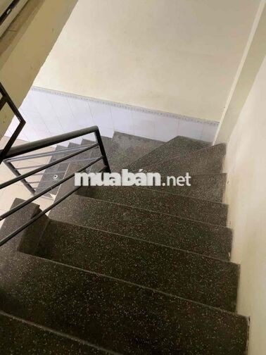 nhà trống dọn vào ỏ trong ngày