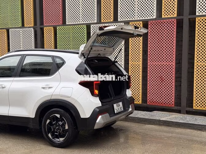 KIA SONET LUXURY 2024 – TRẮNG – ODO 16.000 KM ✅