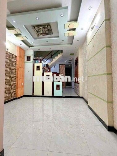 cho thuê nhà bà điểm - Diện tích: 5x16m - Kết cấu: trệt 1 lầu