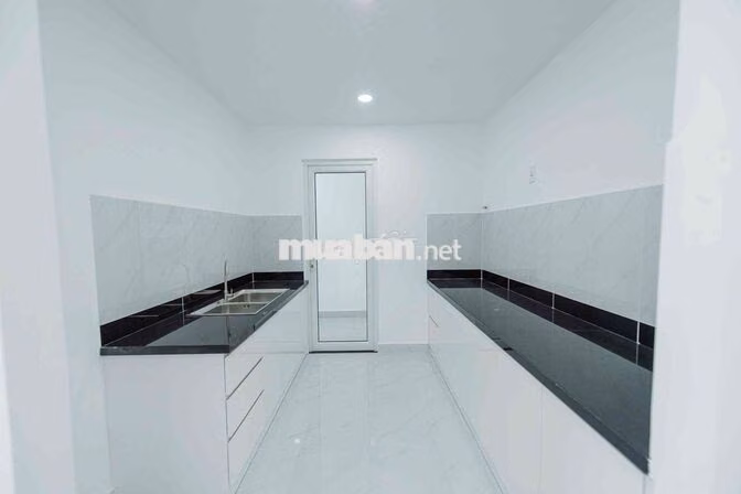 Cho thuê căn hộ Conic Boulevard 84m2 2pn 2wc, tầng 10 view thành phố