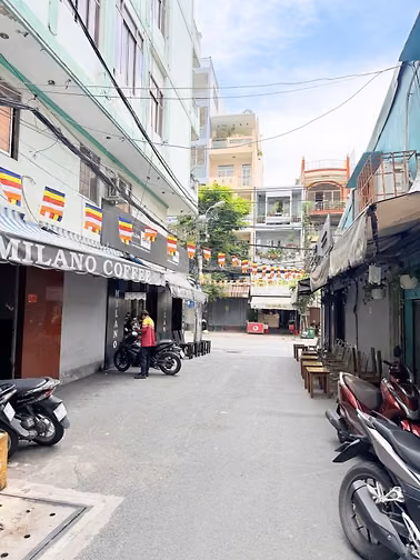 MẶT TIỀN ĐƯỜNG SỐ 22 - TRUNG TÂM QUẬN 4 – GARA Ô TÔ TRONG NHÀ