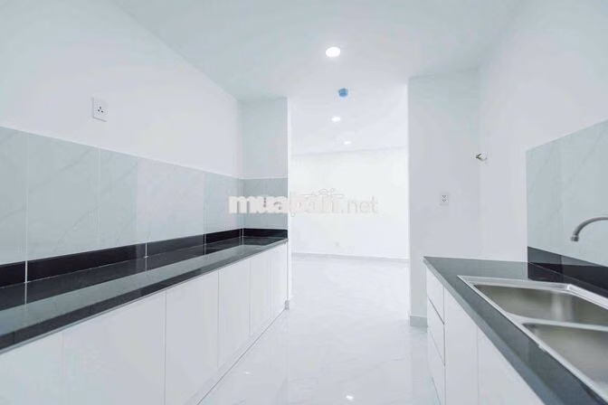 Cho thuê căn hộ Conic Boulevard 84m2 2pn 2wc, tầng 10 view thành phố
