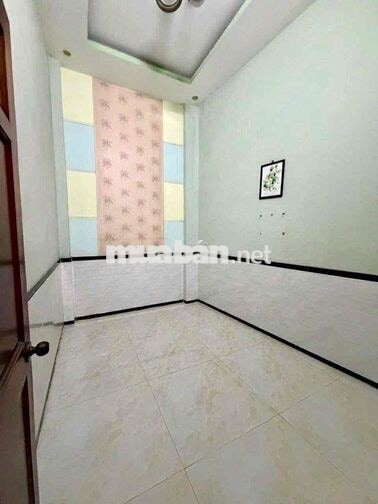 cho thuê nhà bà điểm - Diện tích: 5x16m - Kết cấu: trệt 1 lầu
