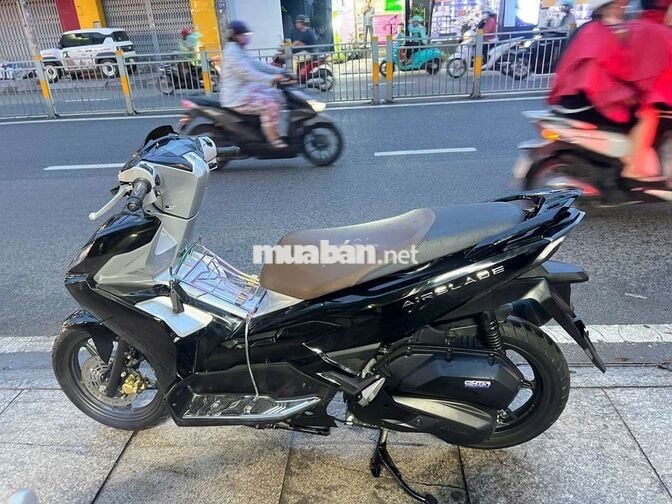 Honda Air Blade 160 ABS 2023 Đen Đã sử dụng