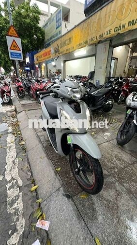 Honda Vision Cao cấp 2024 Xám Đã sử dụng