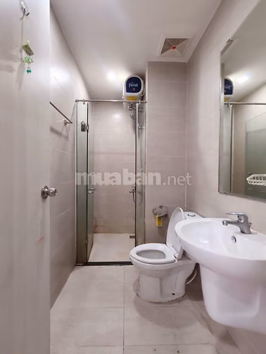 Central Plaza- Full NT, nhà mới, 2PN, Giá 14 triêu/th, 73m2 đang trống