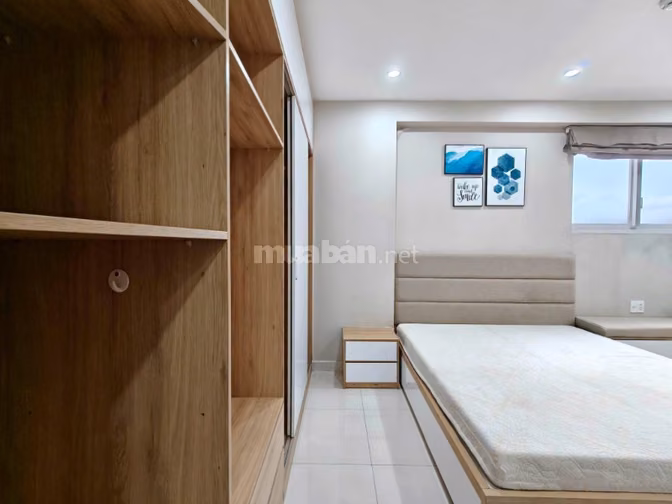 Central Plaza- Full NT, nhà mới, 2PN, Giá 14 triêu/th, 73m2 đang trống