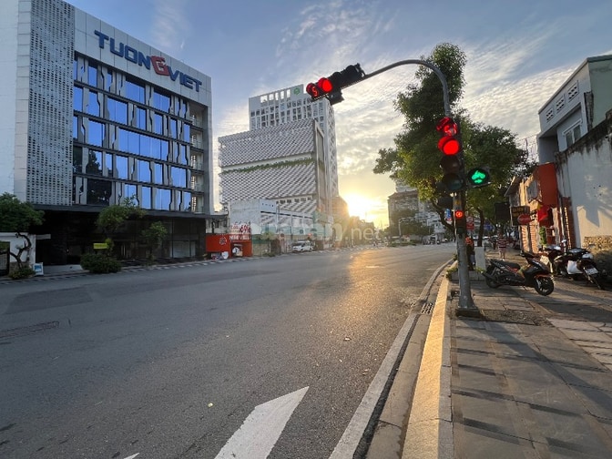 ✨ CHUYỂN NHƯỢNG TÀI SẢN XÂY TOÀ NHÀ VĂN PHÒNG 140 NGUYỄN VĂN TRỖI!!!