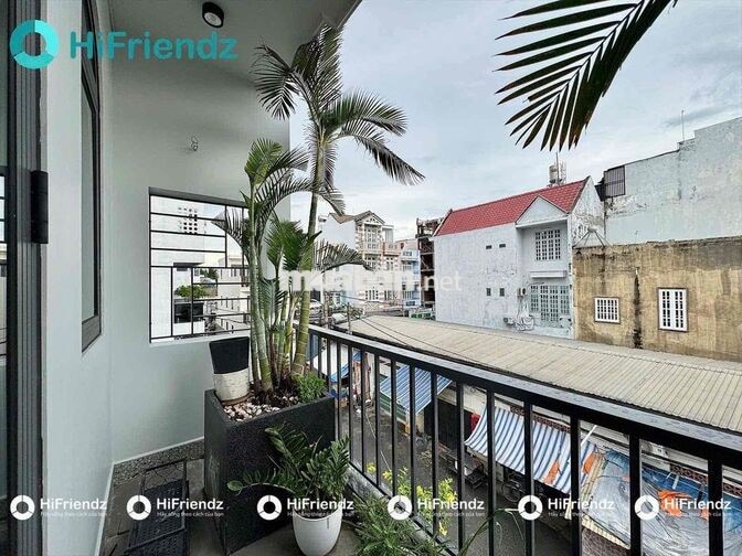 CHDV BAN CÔNG FULL NỘI THẤT LUXURY NGAY CÔNG VIÊN LÀNG HOA