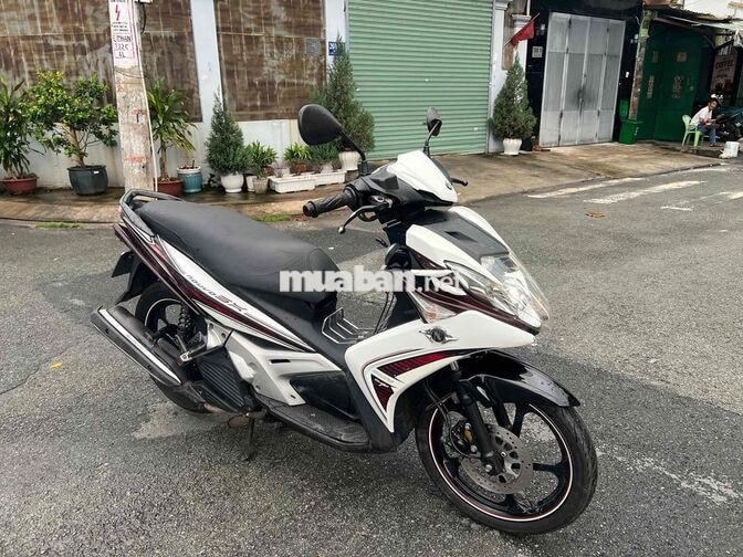 Yamaha Nouvo 5 FI Trắng, Đen, Đỏ