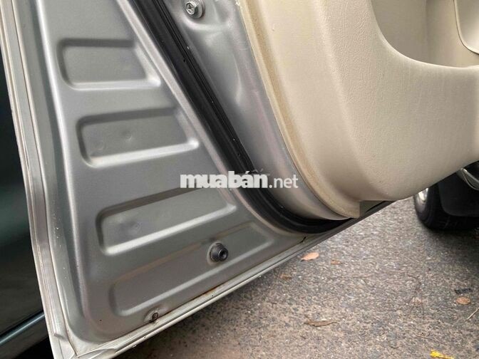Toyota Innova 2010 Bạc 8 chỗ 130.000 km